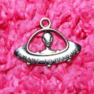 ⚡️ Alien 👽 Jewelry Charm